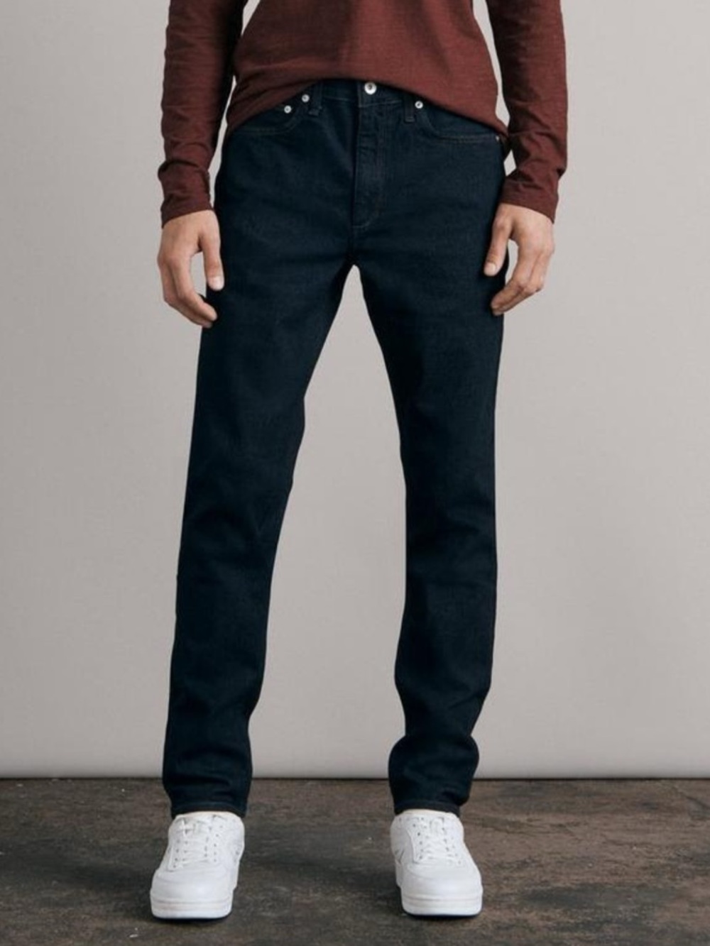 Rag & Bone Jeans Men's Fit 2 slim style in size 31x 32 in “Rinse” blue color NWT